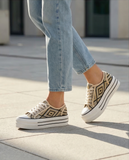 Baskets compensées beige et noire