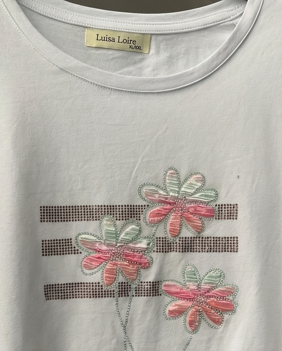 T-shirt fleurs strass