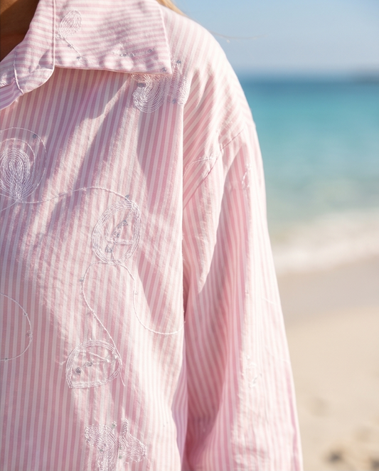 Chemise rayée et brodée